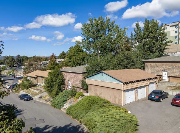 12017 E Mansfield Ave, Spokane Valley, WA 99206