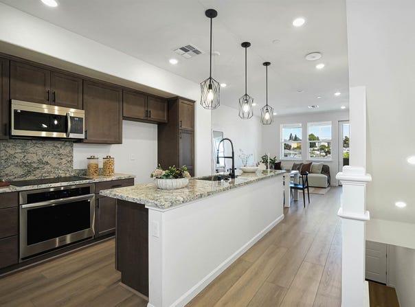 3824 Norbridge Ave, Castro Valley, CA 94546