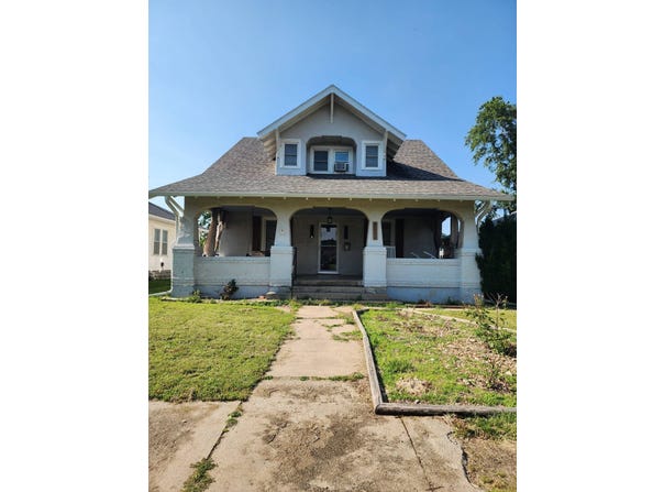 723 E 7th St, Concordia, KS 66901