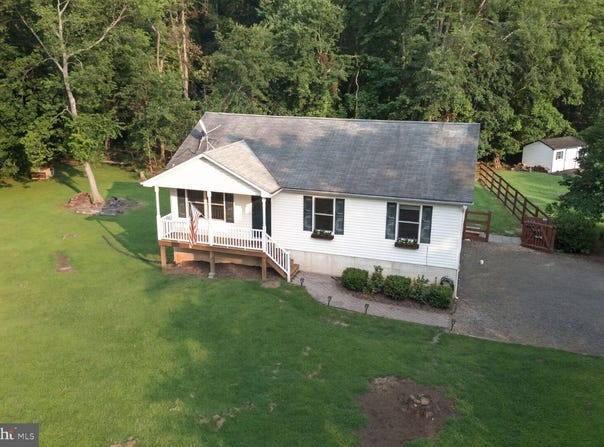 9427 BEALE Lane, MIDLAND, VA 22728