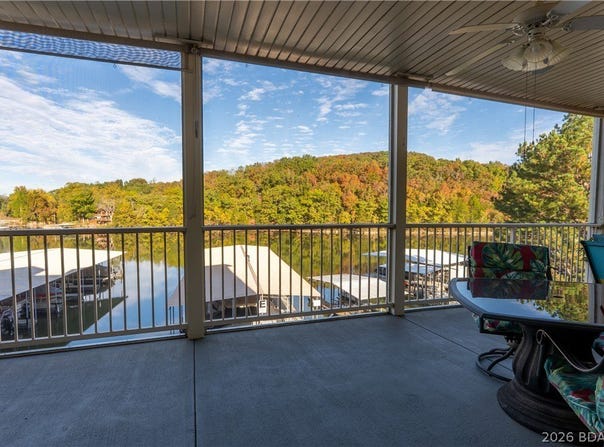 562 Hyd-A-Way Road, Camdenton, MO 65020