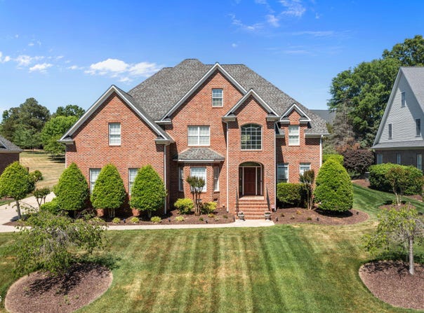 736 Meadowood Drive, Burlington, NC 27215