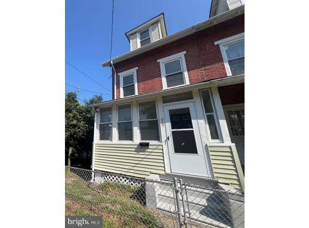 617 3RD Street, BEVERLY, NJ 08010