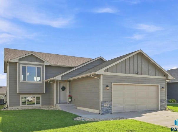 9309 W Colton St, Sioux Falls, SD 57106