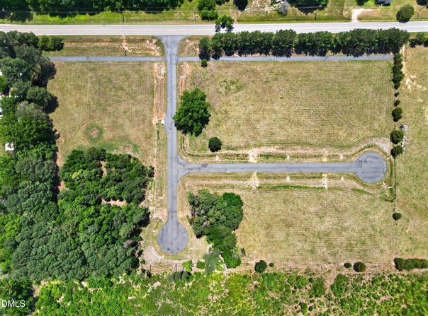10 Skyline Drive, Louisburg, NC 27549