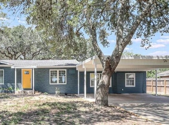 2555 Big Oak, Ingleside, TX 78362