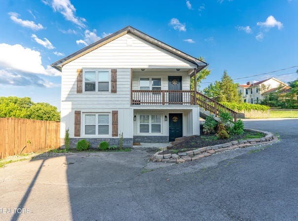 508 E Central Ave, LaFollette, TN 37766