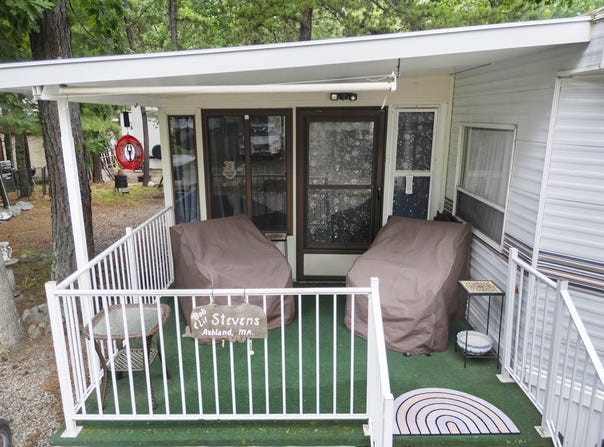 1 Robinson Way, Kennebunk, ME 04043