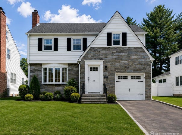 351 Cambridge Drive, Union Twp, NJ 07083