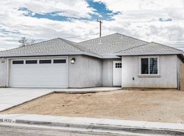 1433 McCall, Ridgecrest, CA 93555