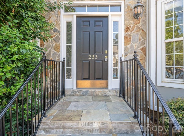 233 Southgate Lane, Mount Holly, NC 28120