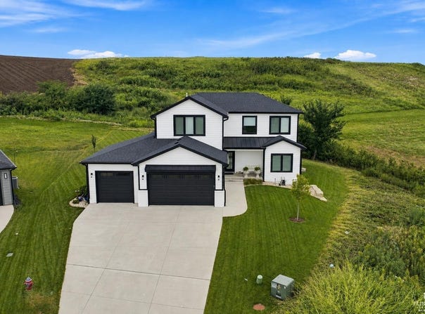 3914 Travers Circle, Manhattan, KS 66503