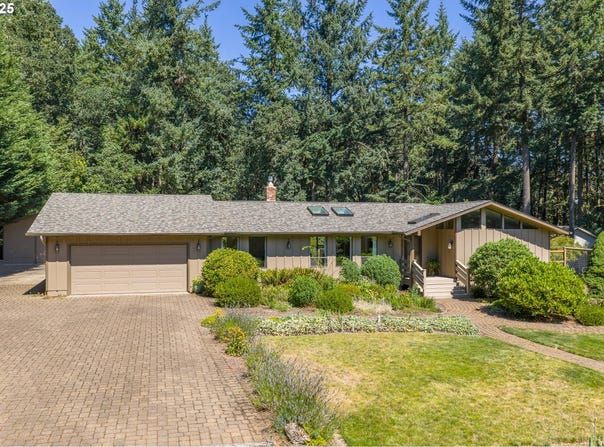2941 INLAND Dr, Salem, OR 97302
