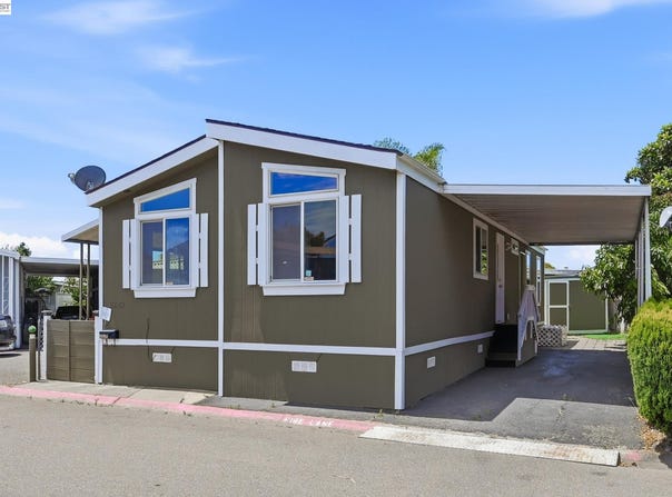 28957 Venus St, Hayward, CA 94544