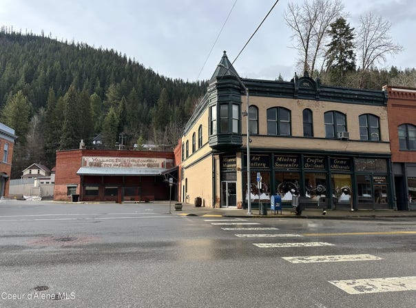 524 Bank St, Wallace, ID 83873