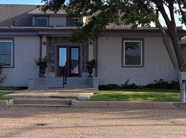 216 E 4th Street, Clarendon, TX 79226