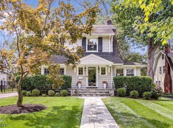 8 Berkeley Rd, Maplewood Twp., NJ 07040-2512