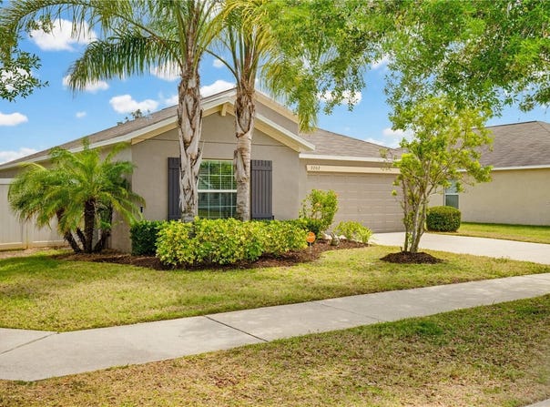 2202 4TH Street SW, RUSKIN, FL 33570