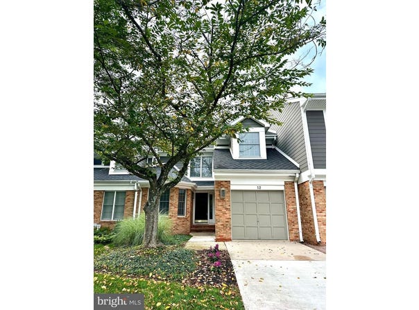 12 RIVER OAKS CIR, BALTIMORE, MD 21208