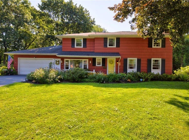 50 Leonard Crescent, Penfield, NY 14526
