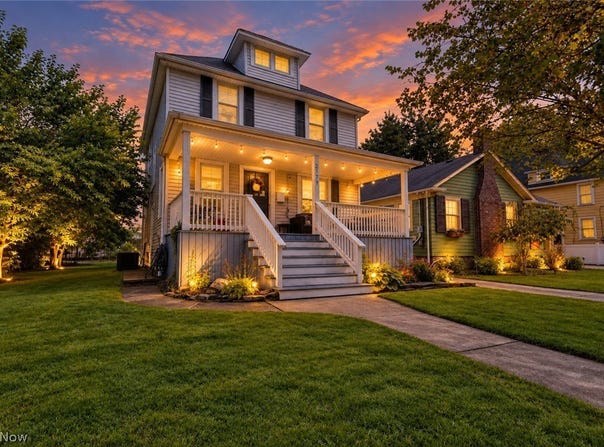 2179 Alger Road, Lakewood, OH 44107