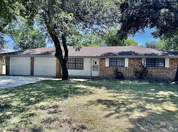 2115 N 9th Street, Temple, TX 76501