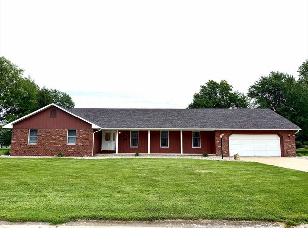 1506 Meadowbrook, Robinson, IL 62454