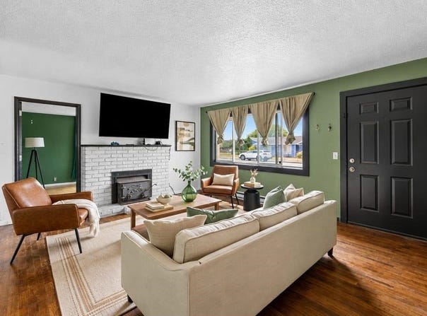 220 E Coolidge Avenue, CRESCENT CITY, CA 95531-5531