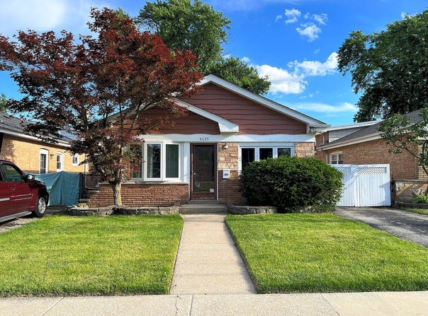 8625 43rd Street, Lyons, IL 60534