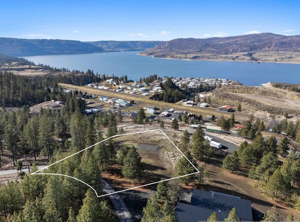 30425 River Bend Ln E, Davenport, WA 99122