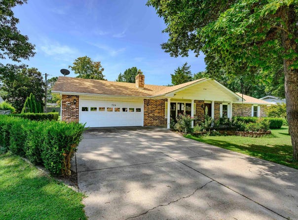 708 BAXTER AVENUE, Mountain Home, AR 72653