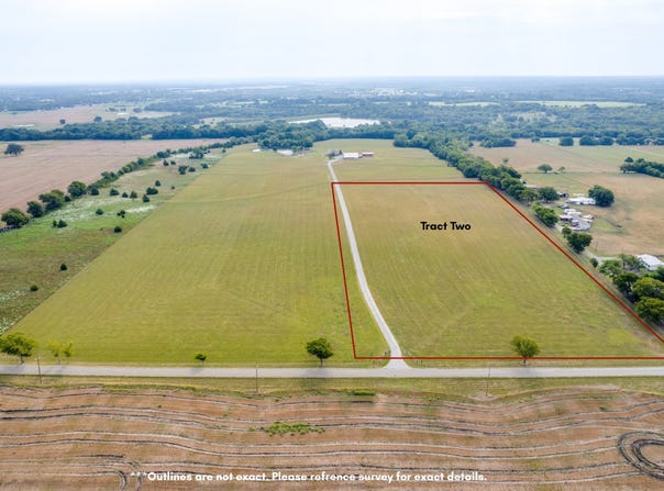 1400 Sears (2) Road, Bells, TX 75414