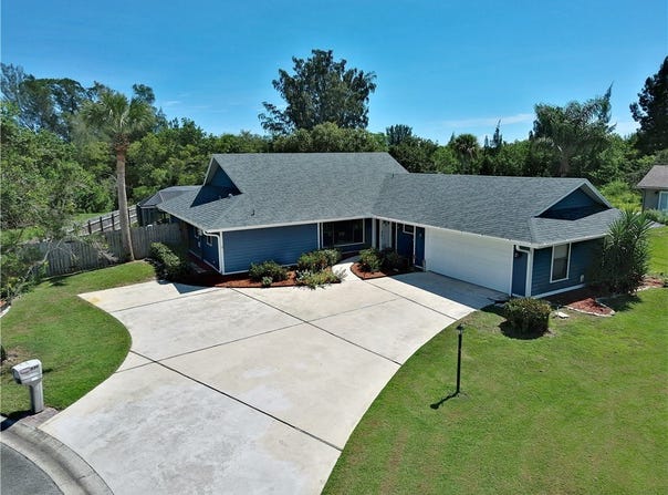 330 W Forest Trail, Vero Beach, FL 32962