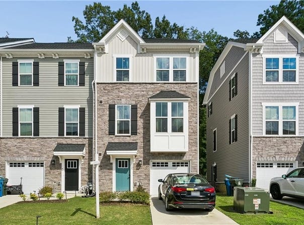 110 Pocosin Path, Poquoson, VA 23662