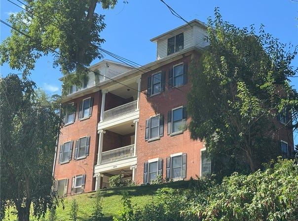 1319 Riverside Dr, Beaver, PA 15009