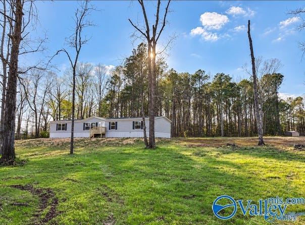 301 Farris Road, Eldridge, AL 35554