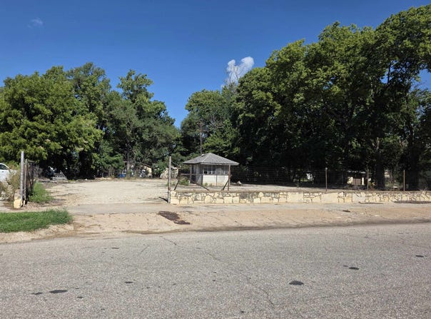 715 Manning, Winfield, KS 67156