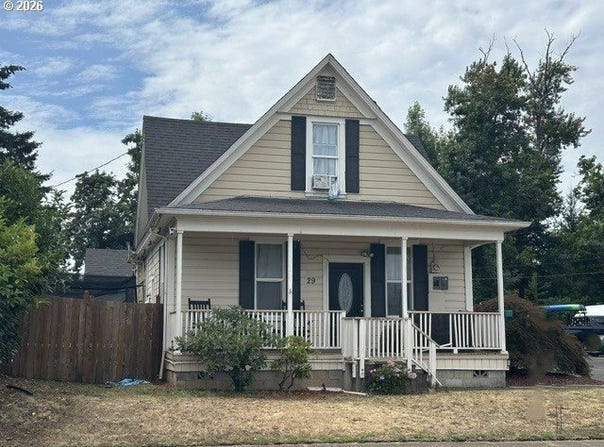 29 E HARRISON Ave, CottageGrove, OR 97424