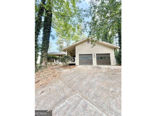 120 Wilhelmina Drive, Ellenwood, GA 30294
