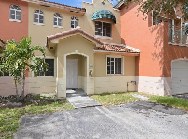 7245 NW 173rd Dr, Hialeah, FL 33015