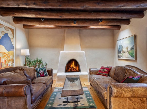 416 Apodaca Hill, Santa Fe, NM 87501