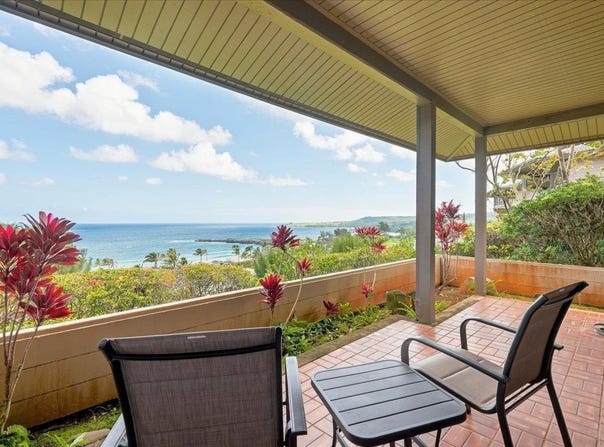 100 Ridge Rd, Lahaina, HI 96761