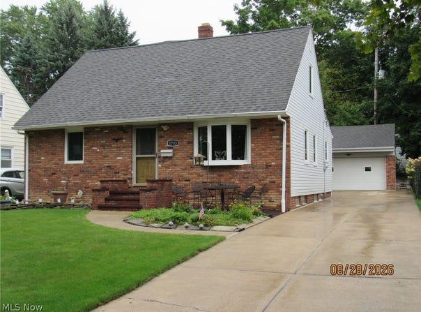 1733 E 238th Street, Euclid, OH 44117