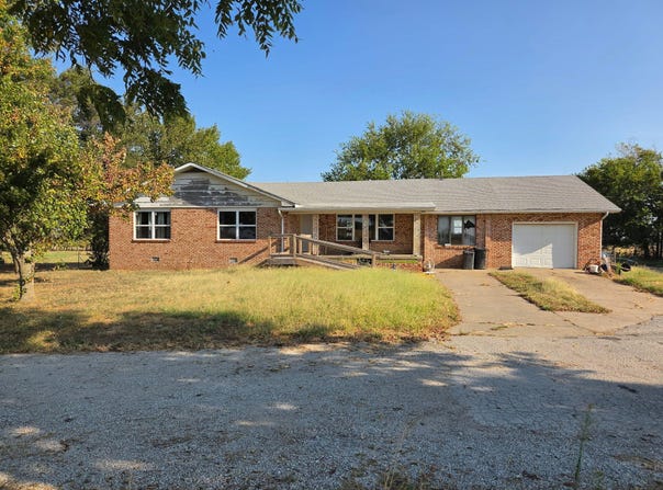 4523 Walleye Road, Wentworth, MO 64873