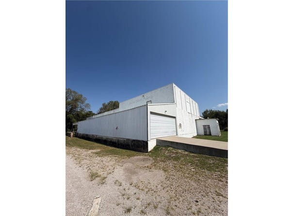 2015 Gabriel Avenue, Parsons, KS 67357