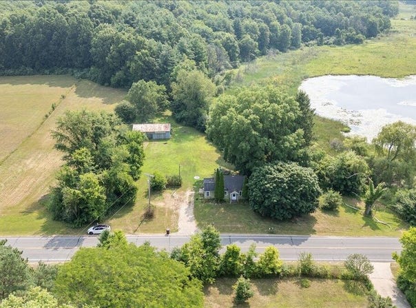 14133 North Avenue, Bellevue, MI 49021
