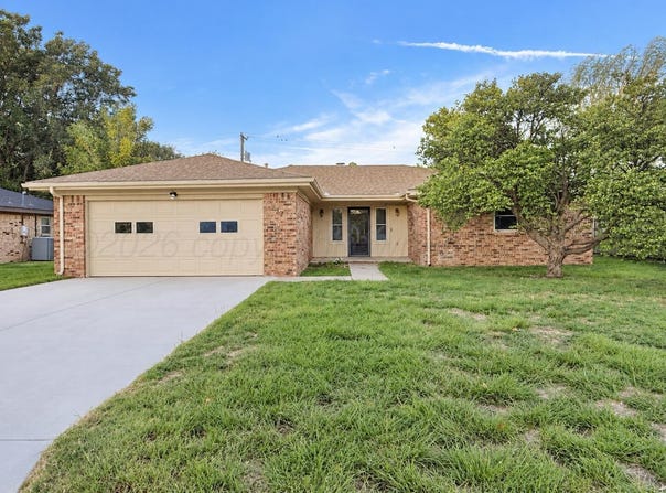 617 FORREST Drive, Dumas, TX 79029-3113