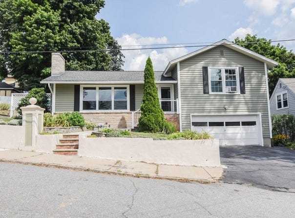 15 Fordham Rd., Lawrence, MA 01841