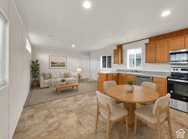 1258 W CJ Way S, West Valley City, UT 84119