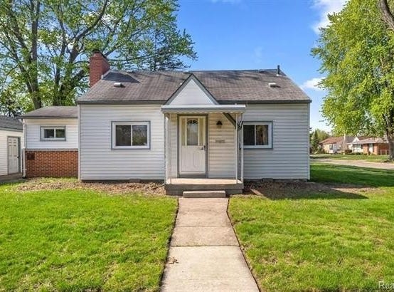 6644 N Vernon Street, Dearborn Heights, MI 48127